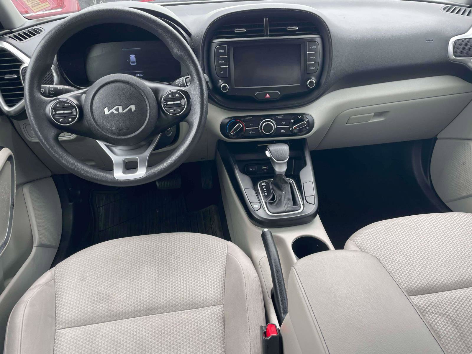Used 2023 Kia Soul LX FWD image 7