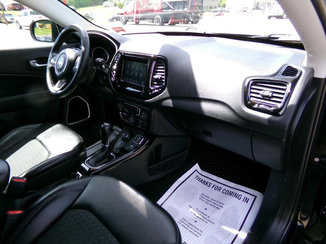 Used 2019 Jeep Compass Latitude AWD/4WD image 26