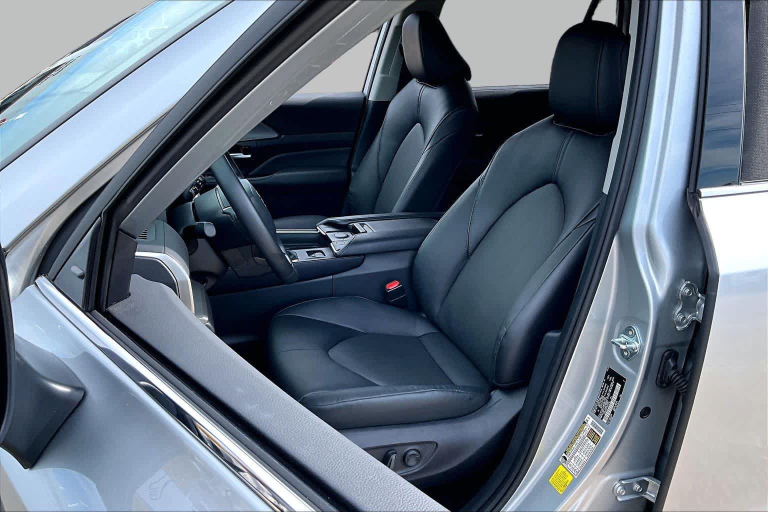 Certified 2026 Toyota Grand Highlander FWD image 8