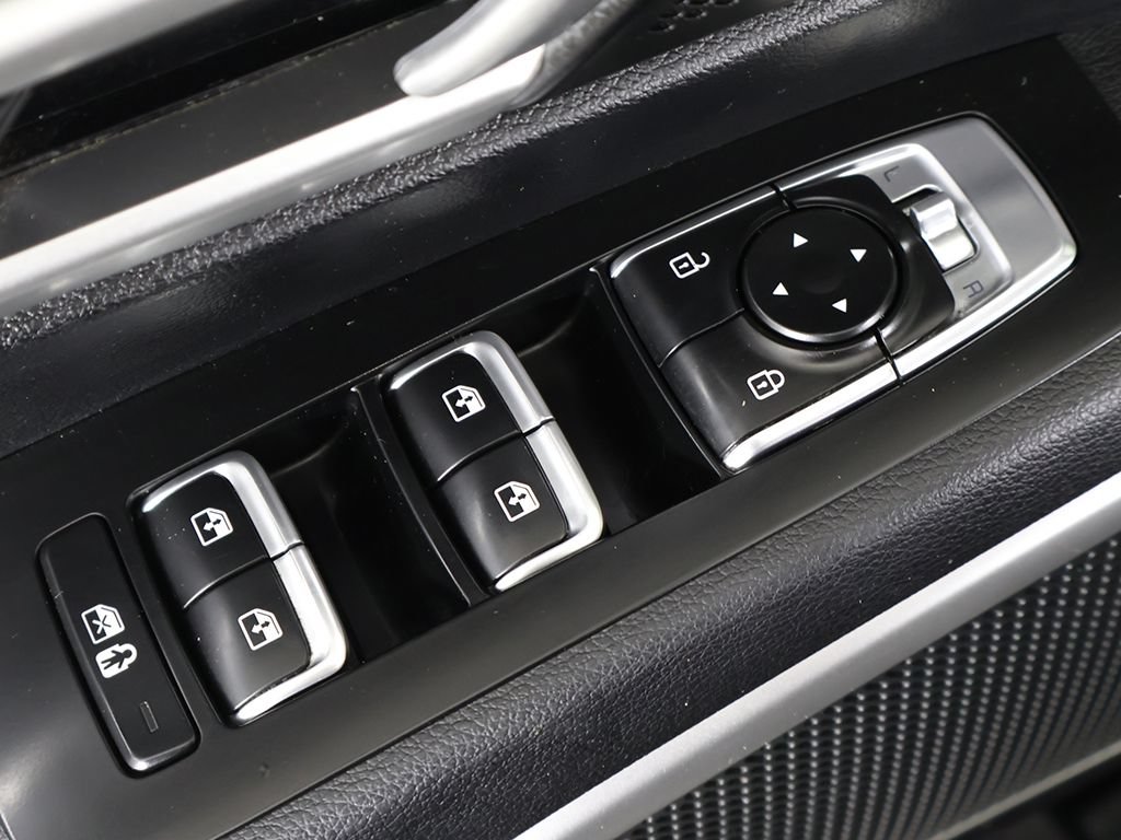 Used 2022 Kia Telluride LX FWD image 38