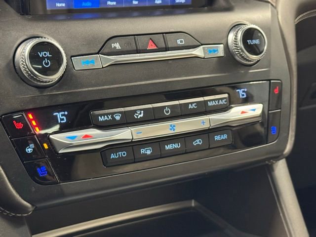 Used 2020 Ford Explorer Platinum image 24