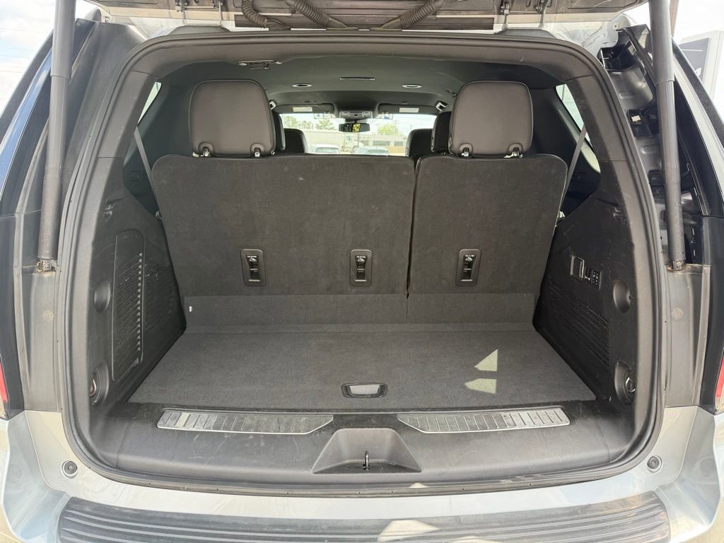 Used 2023 Chevrolet Tahoe Premier AWD/4WD image 10