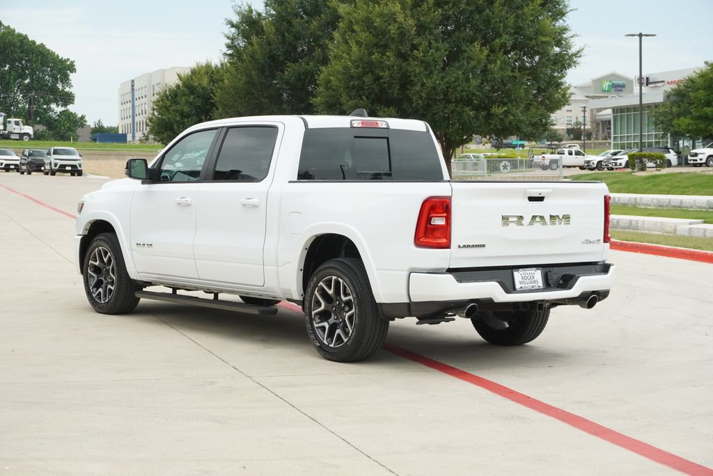 Used 2025 RAM 1500 Laramie w/ Sport Appearance Package AWD/4WD image 3