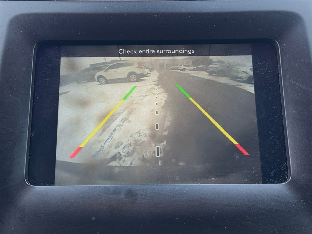 Certified 2019 Jeep Cherokee Latitude Plus w/ Cold Weather Group image 18