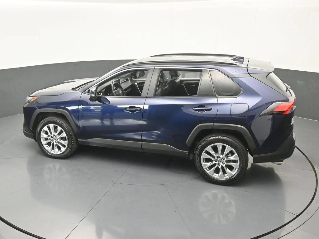 Used 2025 Toyota RAV4 XLE Premium FWD image 50