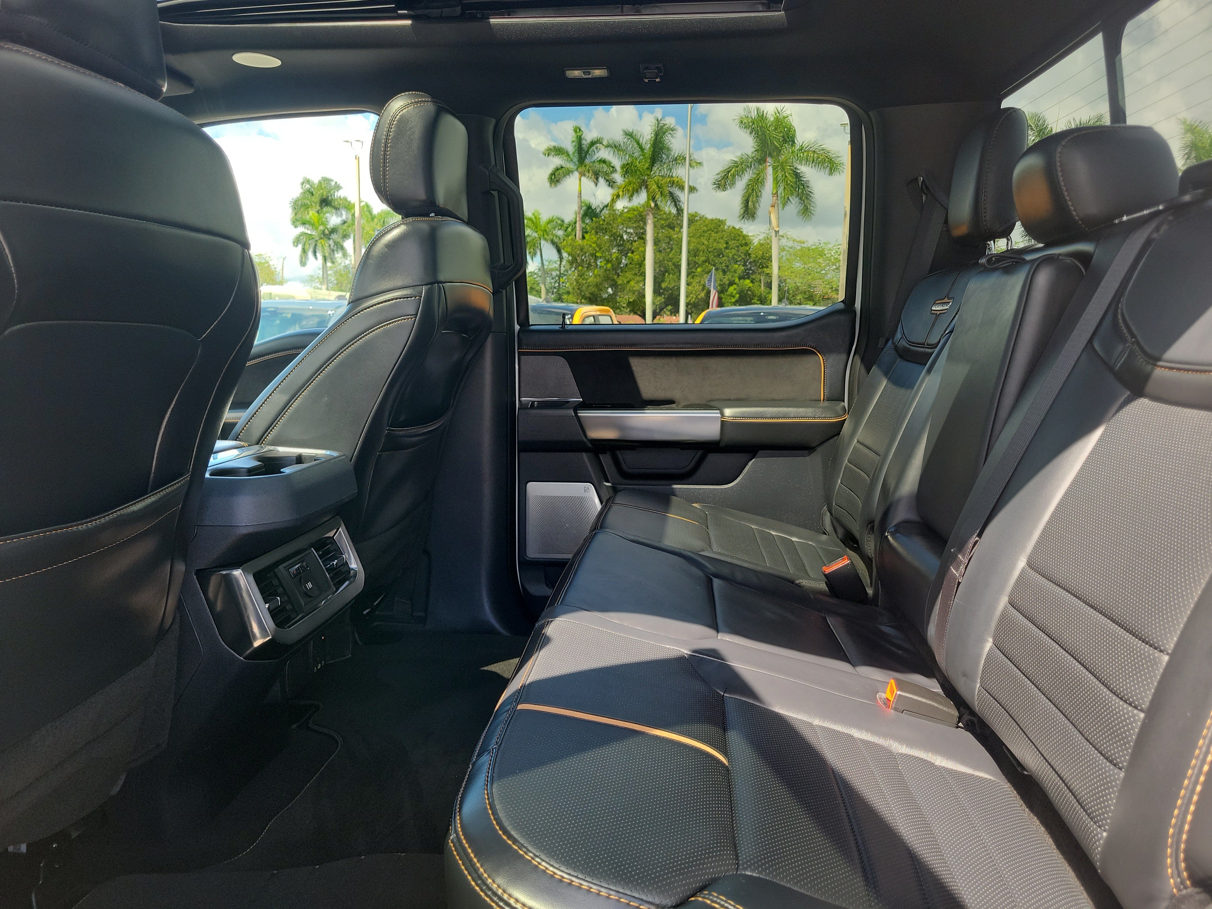 Used 2024 Ford F350 Platinum AWD/4WD image 17