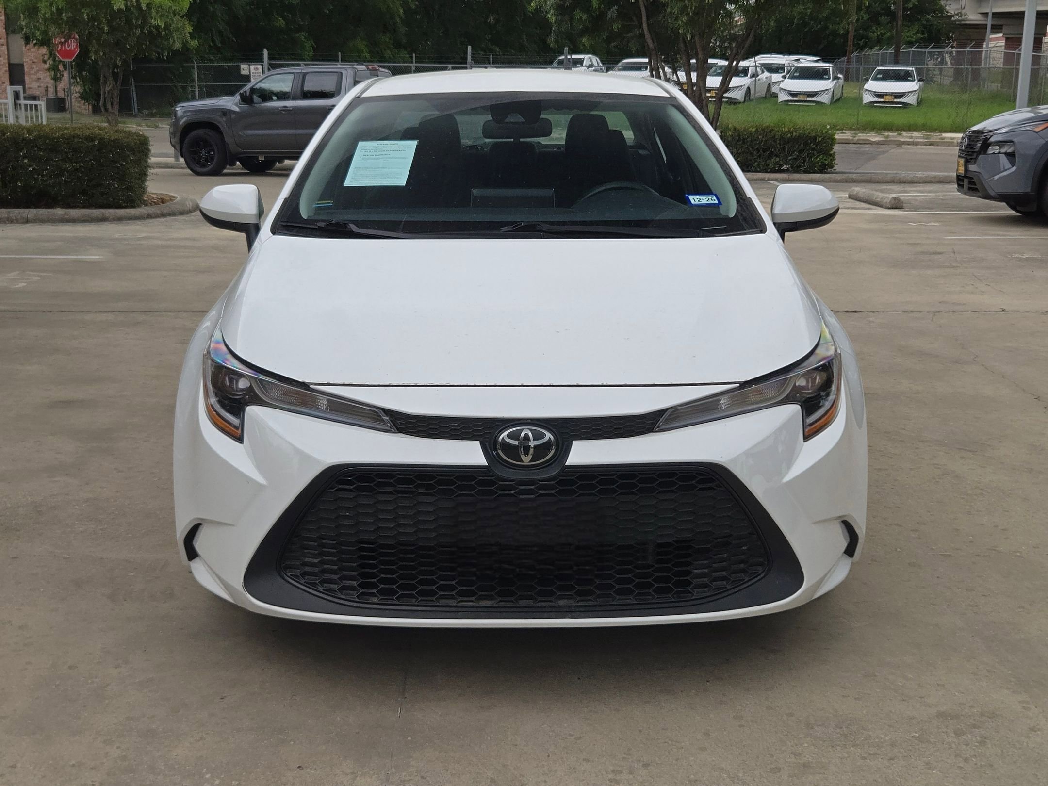 Used 2021 Toyota Corolla LE FWD image 5
