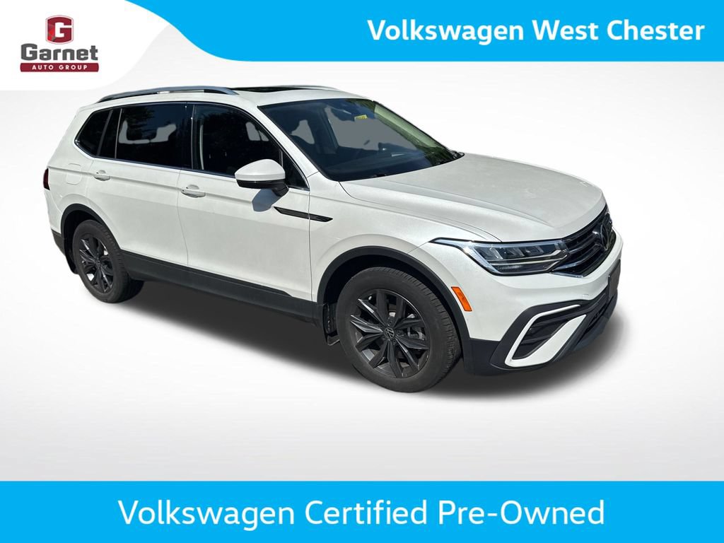 Certified 2023 Volkswagen Tiguan SE w/ Panoramic Sunroof Package AWD/4WD image 11