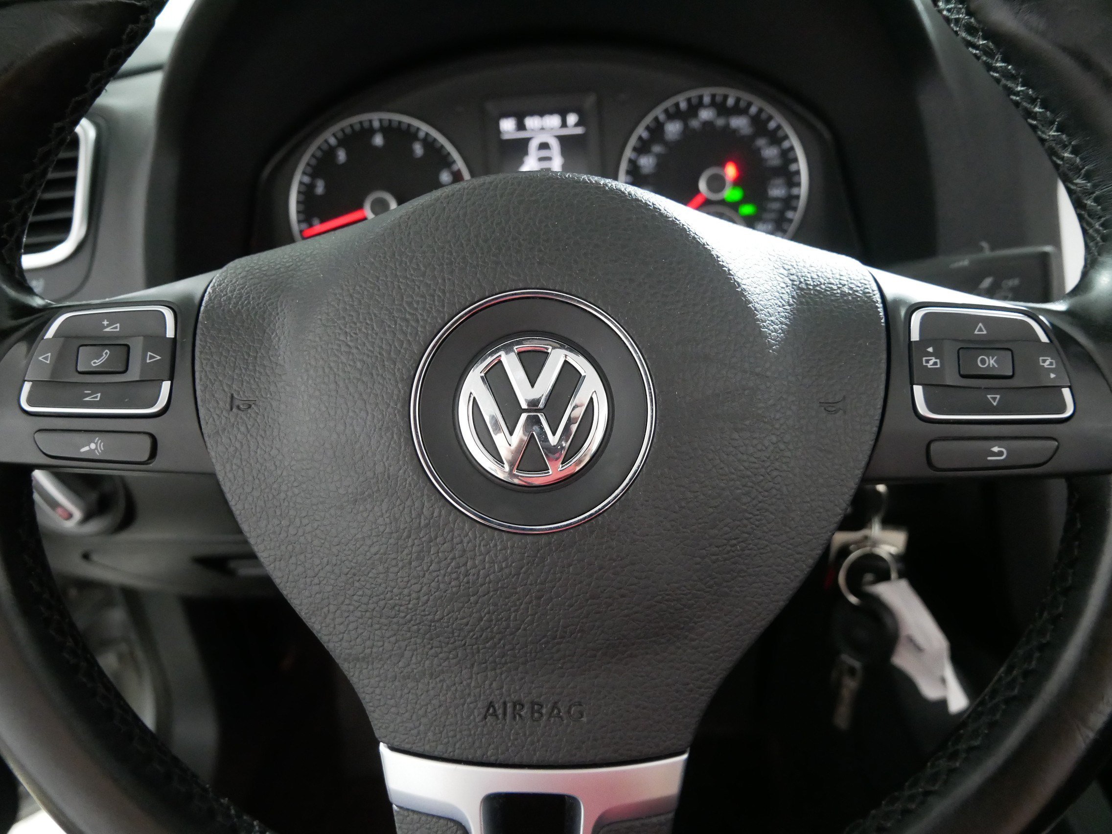 Used 2013 Volkswagen Eos Komfort FWD image 25