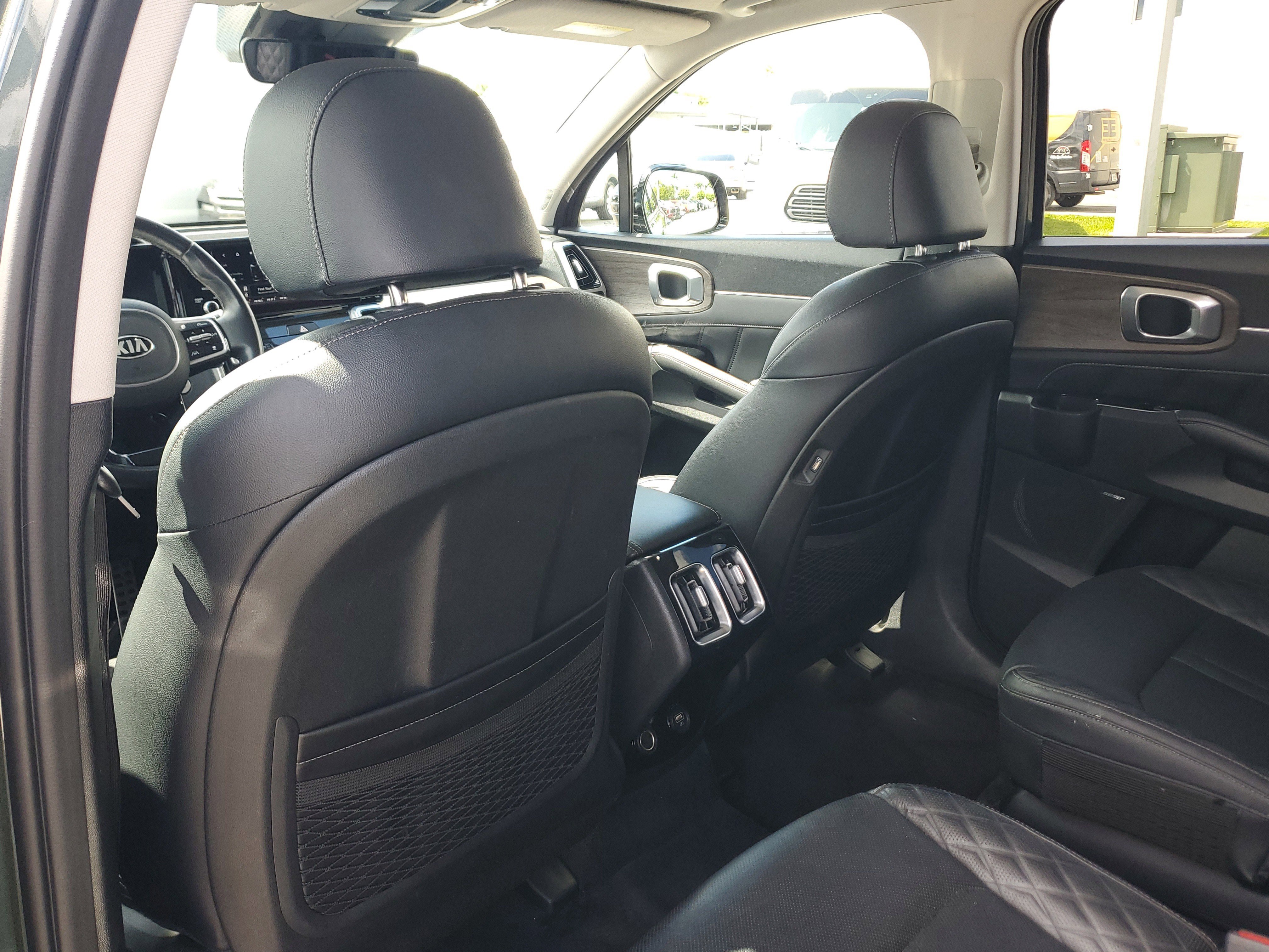 Used 2021 Kia Sorento SX Prestige image 16