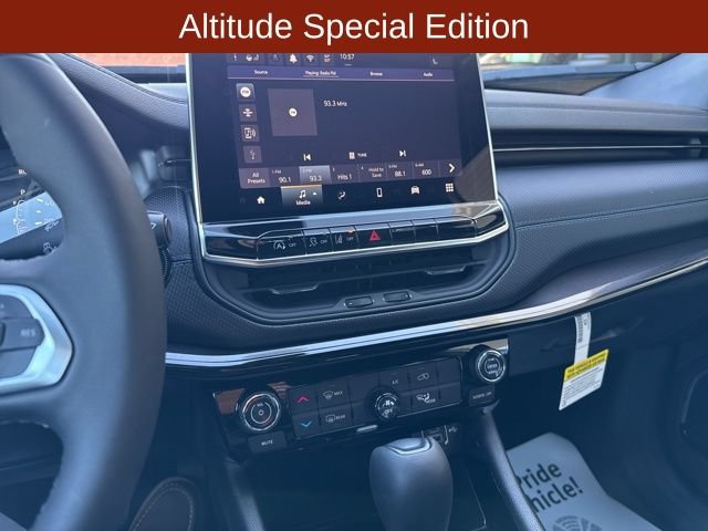 New 2026 Jeep Compass Latitude AWD/4WD image 17