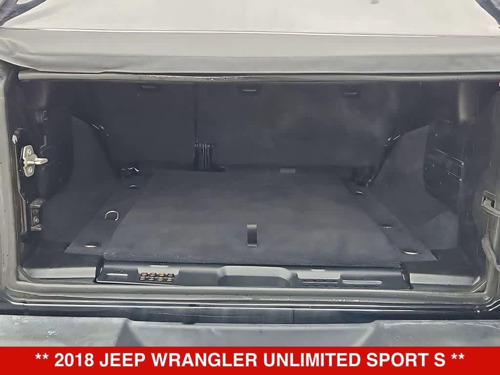 Used 2018 Jeep Wrangler Unlimited Sport S AWD/4WD image 33