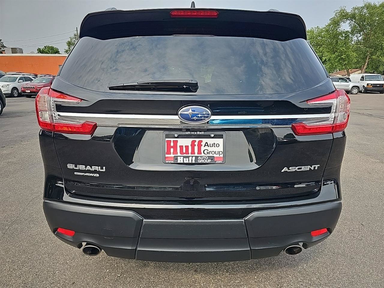 Used 2024 Subaru Ascent Premium AWD/4WD image 4