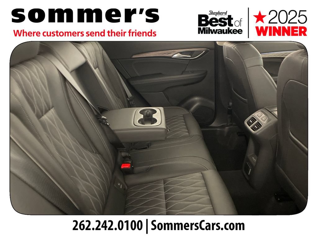 Used 2023 Buick Envision Avenir AWD/4WD image 27