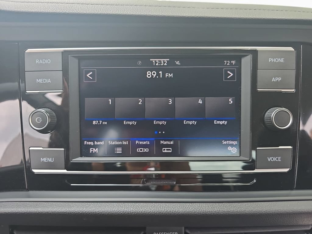 Used 2024 Volkswagen Jetta SE FWD image 21