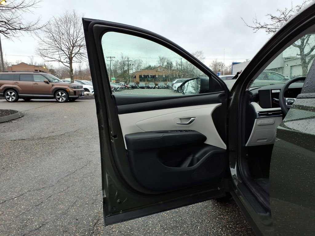 New 2026 Hyundai Tucson SE image 22