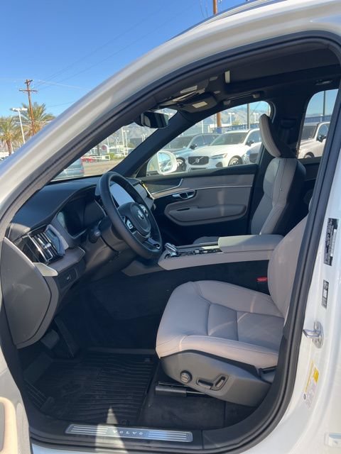 New 2026 Volvo XC90 B5 Plus w/ Protection Package AWD/4WD image 21