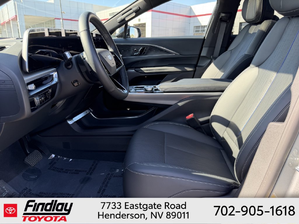 Used 2024 Cadillac Lyriq Sport AWD/4WD image 6