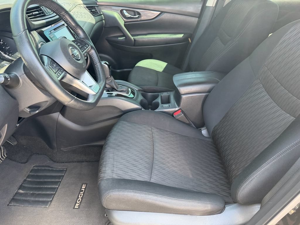 Used 2019 Nissan Rogue SV AWD/4WD image 10
