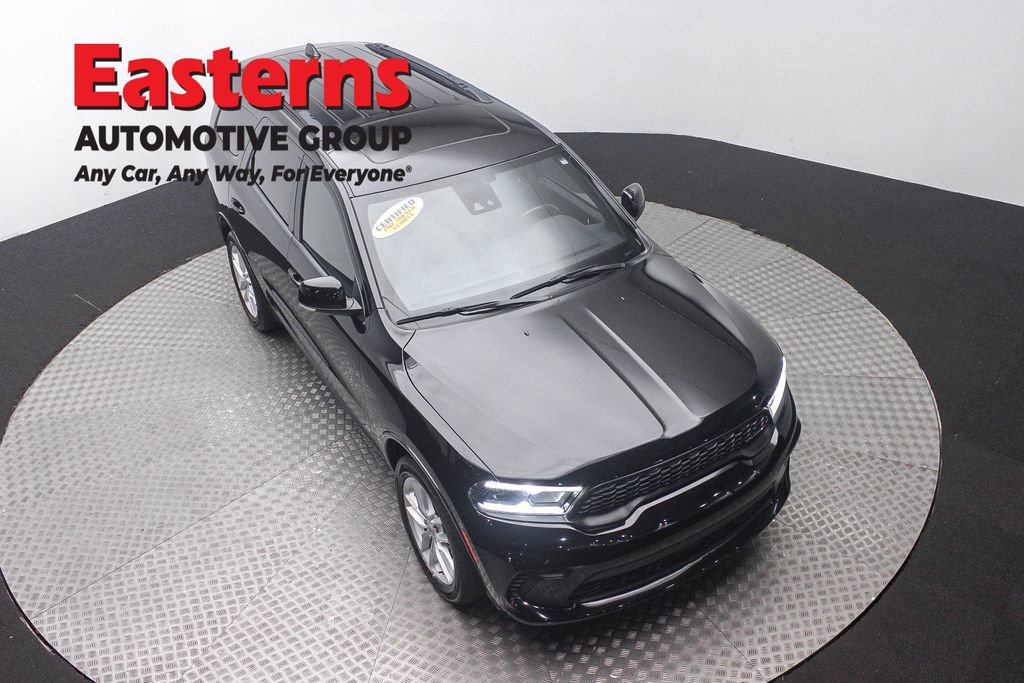 Used 2024 Dodge Durango GT RWD image 3
