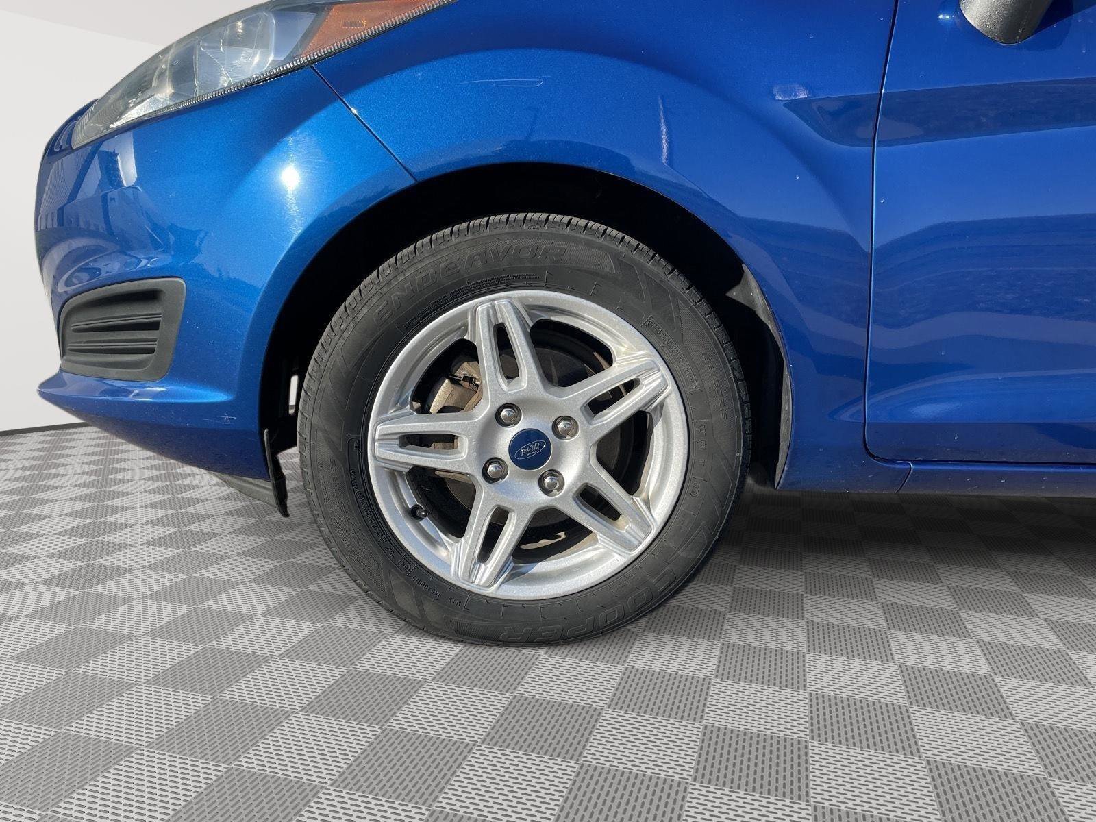 Used 2019 Ford Fiesta SE image 11