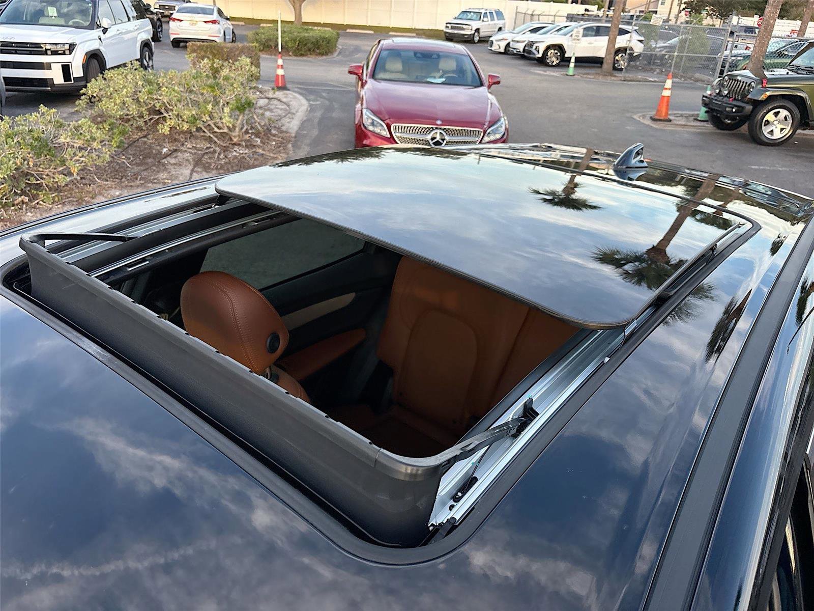 New 2025 VinFast VF 8 Plus image 21