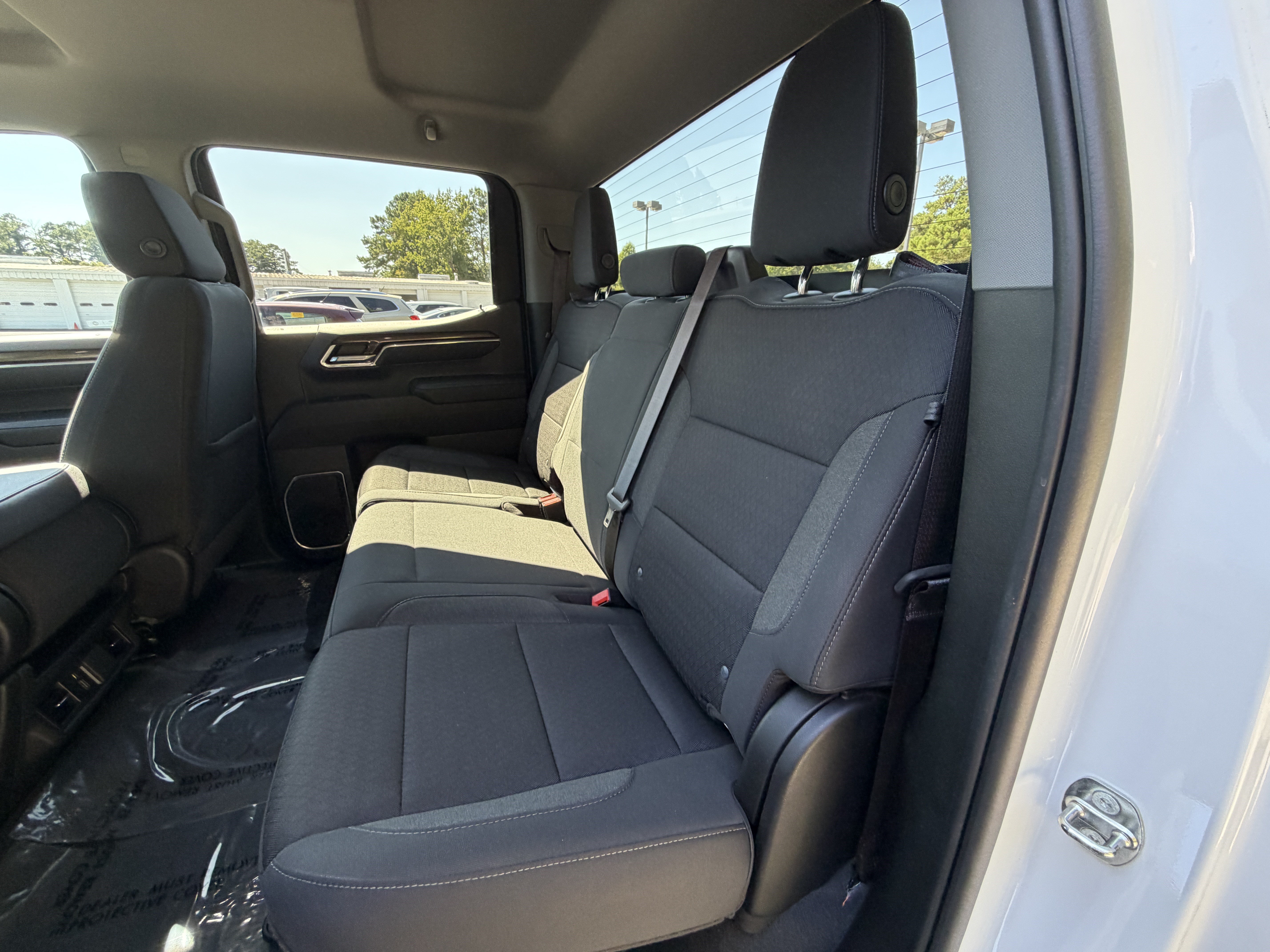 Used 2023 Chevrolet Silverado 1500 LT AWD/4WD image 49