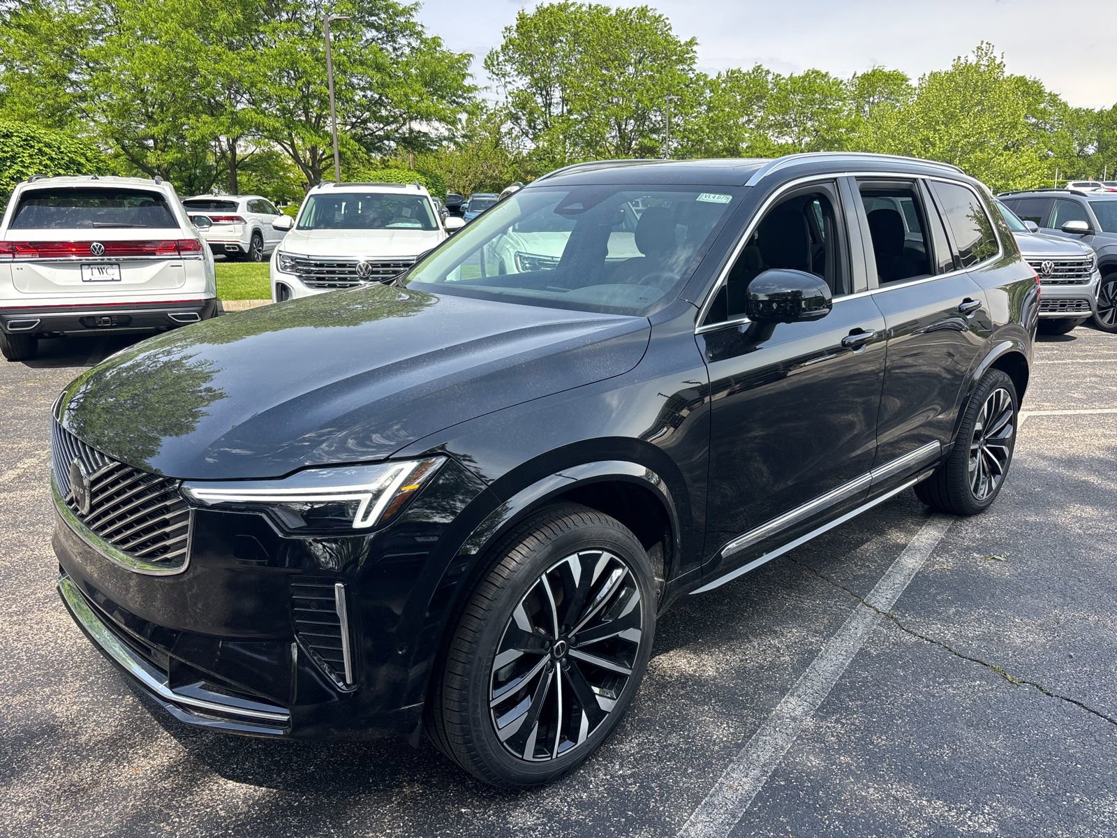 Used 2026 Volvo XC90 B6 Plus w/ Protection Package Premier AWD/4WD image 1