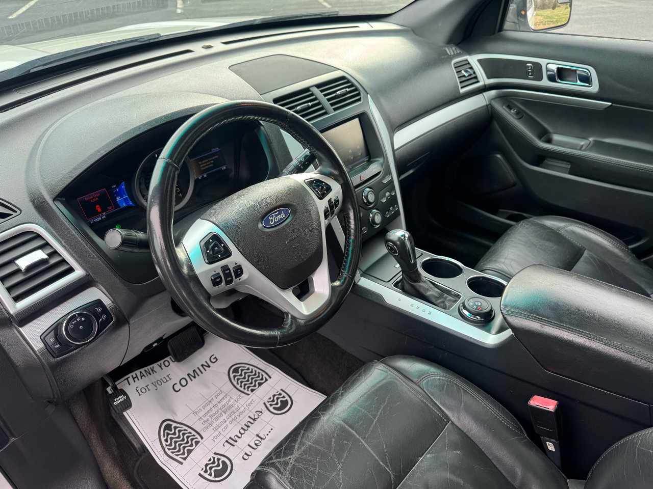 Used 2013 Ford Explorer XLT image 36