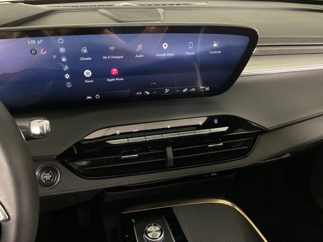 Used 2025 Buick Enclave Avenir w/ Super Cruise Package FWD image 22