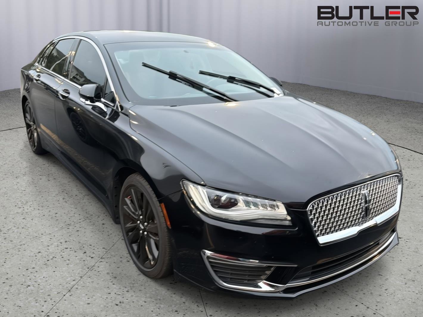 Used 2017 Lincoln MKZ Reserve FWD image 5