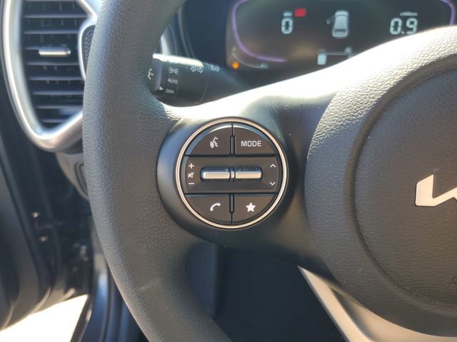 Certified 2025 Kia Soul LX image 16