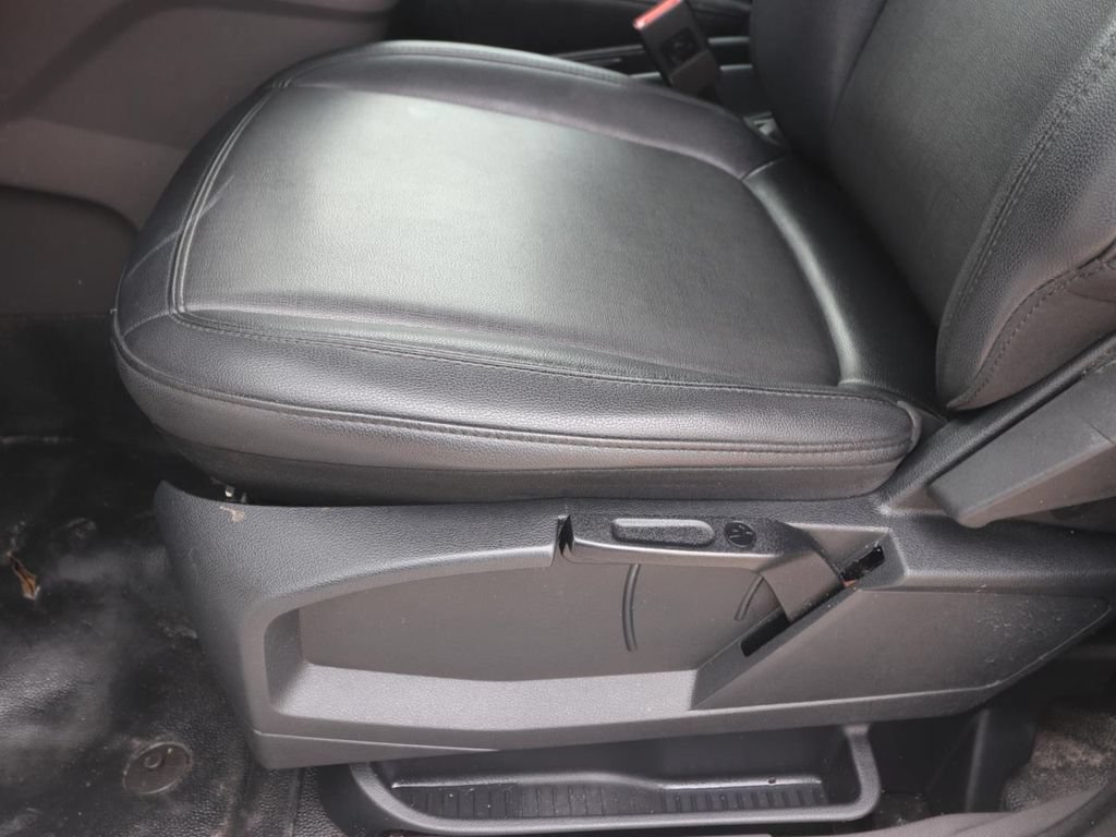 Used 2022 Ford Transit Connect XL FWD image 16