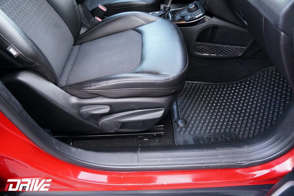 Used 2020 Jeep Compass Latitude image 42