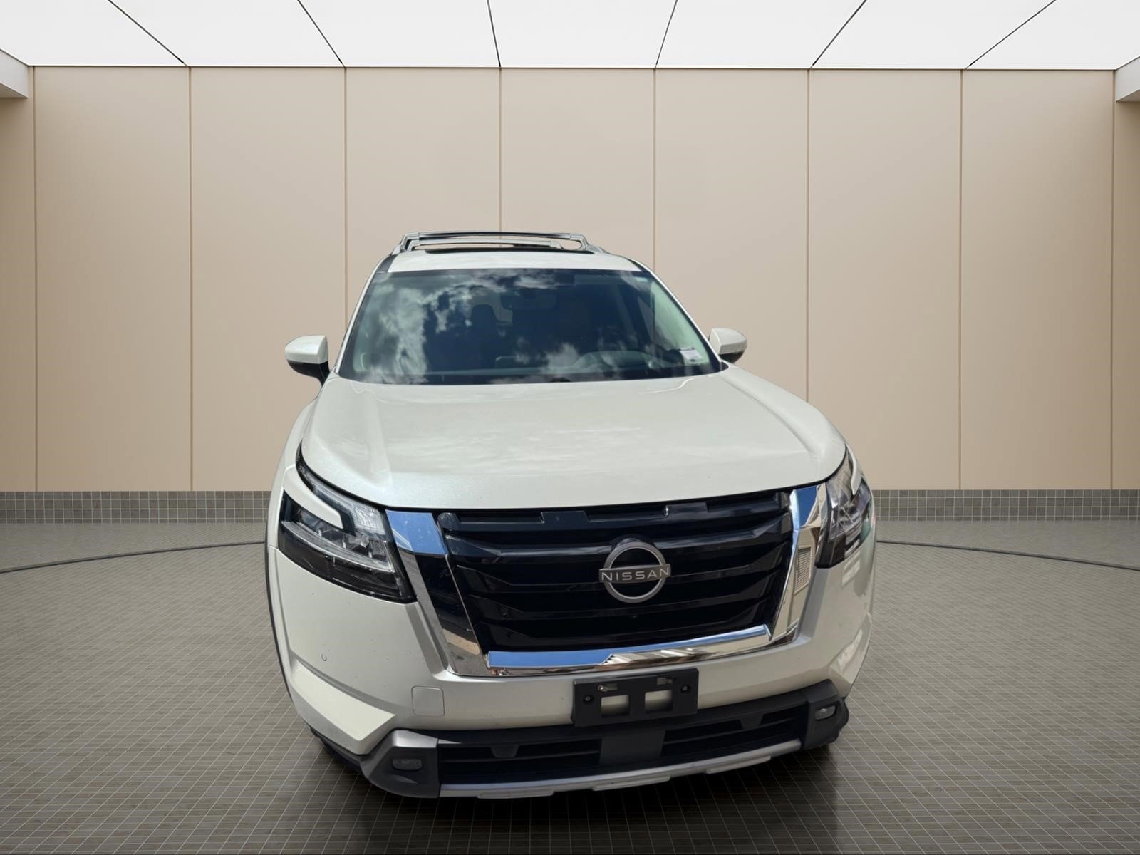 Used 2023 Nissan Pathfinder Platinum AWD/4WD image 7
