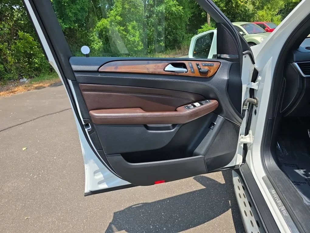 Used 2015 Mercedes-Benz ML 400 4MATIC image 40