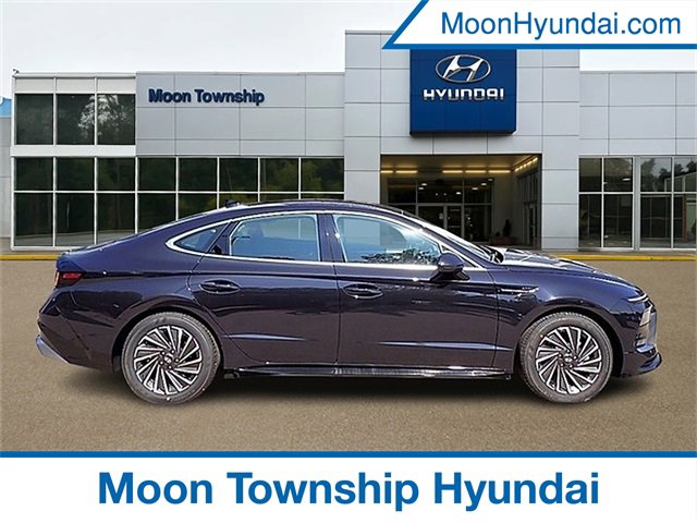 New 2025 Hyundai Sonata SEL image 1