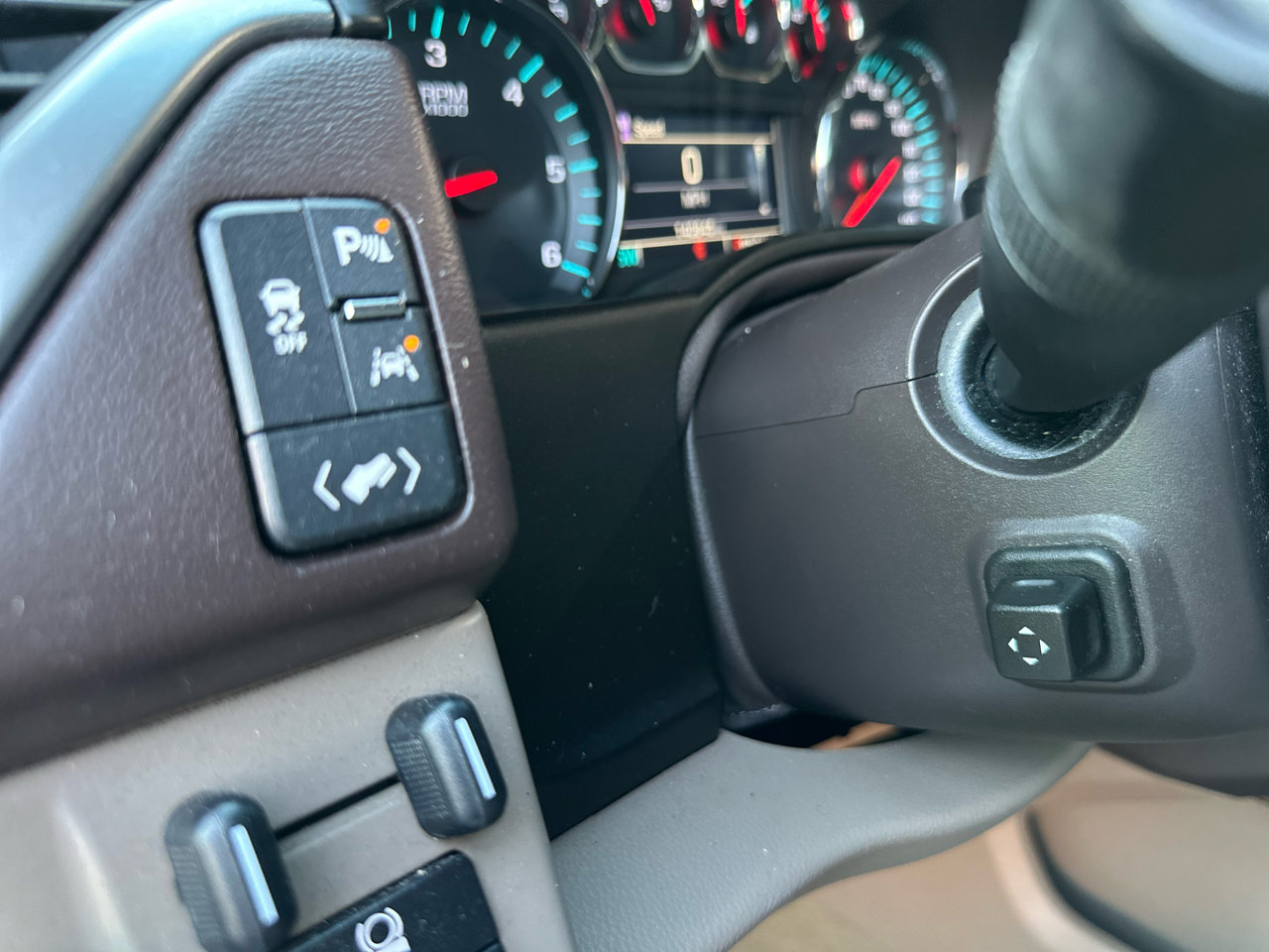 Used 2016 Chevrolet Suburban LT w/ LT Signature Package image 20