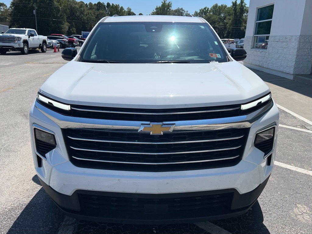 Used 2025 Chevrolet Traverse LT AWD/4WD image 5