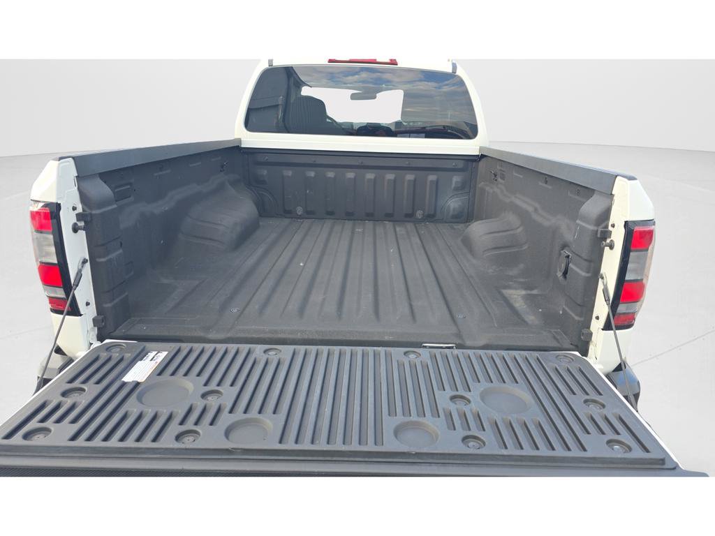 Used 2024 Nissan Frontier S w/ S Utility Package RWD image 9