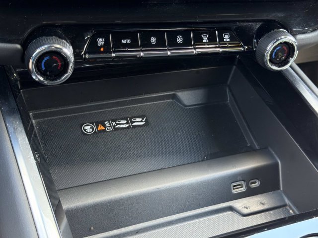 Used 2025 Chevrolet Tahoe LT RWD image 36