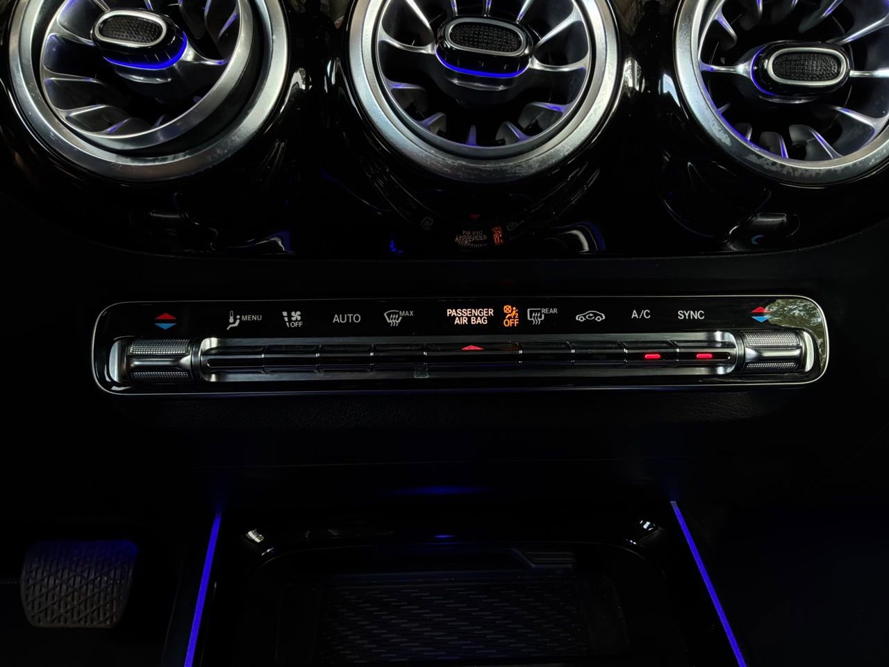 Used 2025 Mercedes-Benz GLA 250 image 29