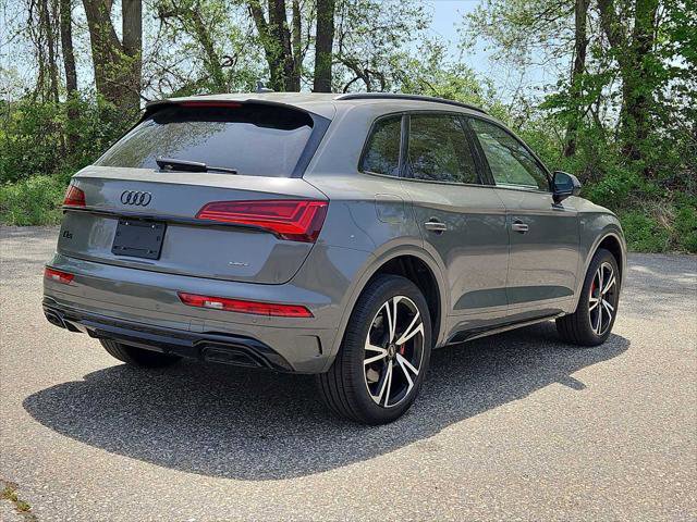 Certified 2025 Audi Q5 2.0T Premium Plus w/ Premium Plus Package AWD/4WD image 8