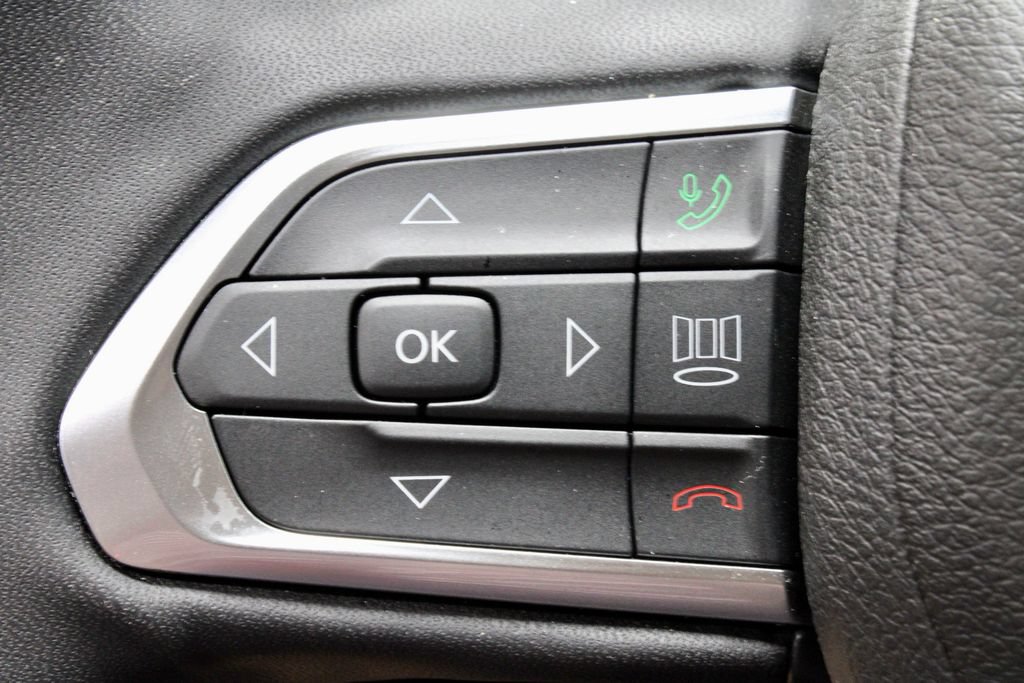 Used 2023 Jeep Compass Limited w/ Elite Group AWD/4WD image 26