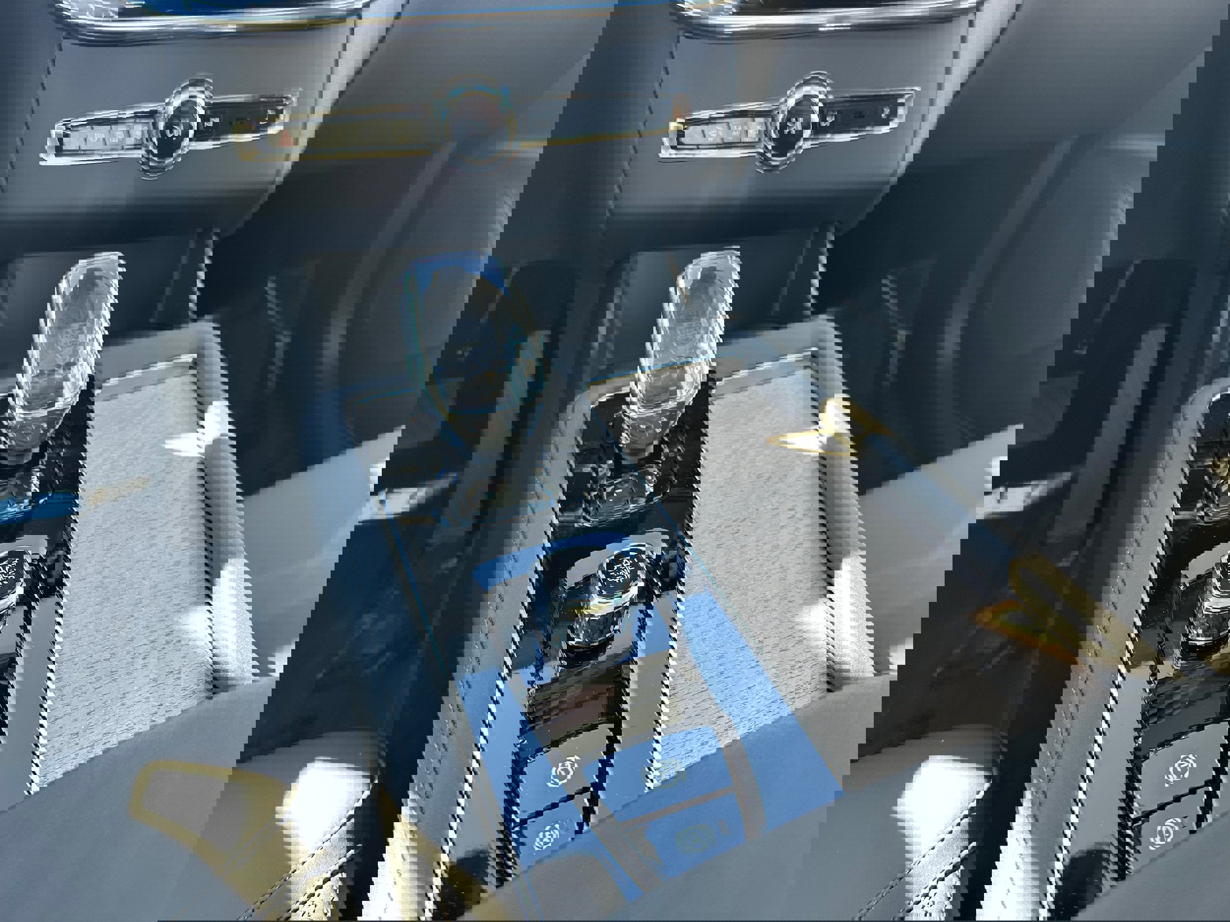 New 2026 Volvo XC90 B5 Core image 14