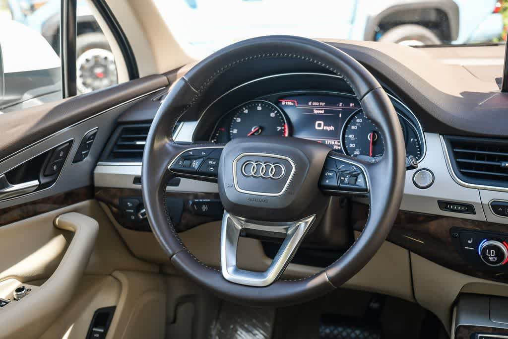 Used 2018 Audi Q7 2.0T Premium AWD/4WD image 12
