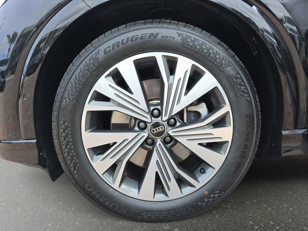 Used 2023 Audi Q4 e-tron Premium Plus w/ Premium Plus RWD image 36