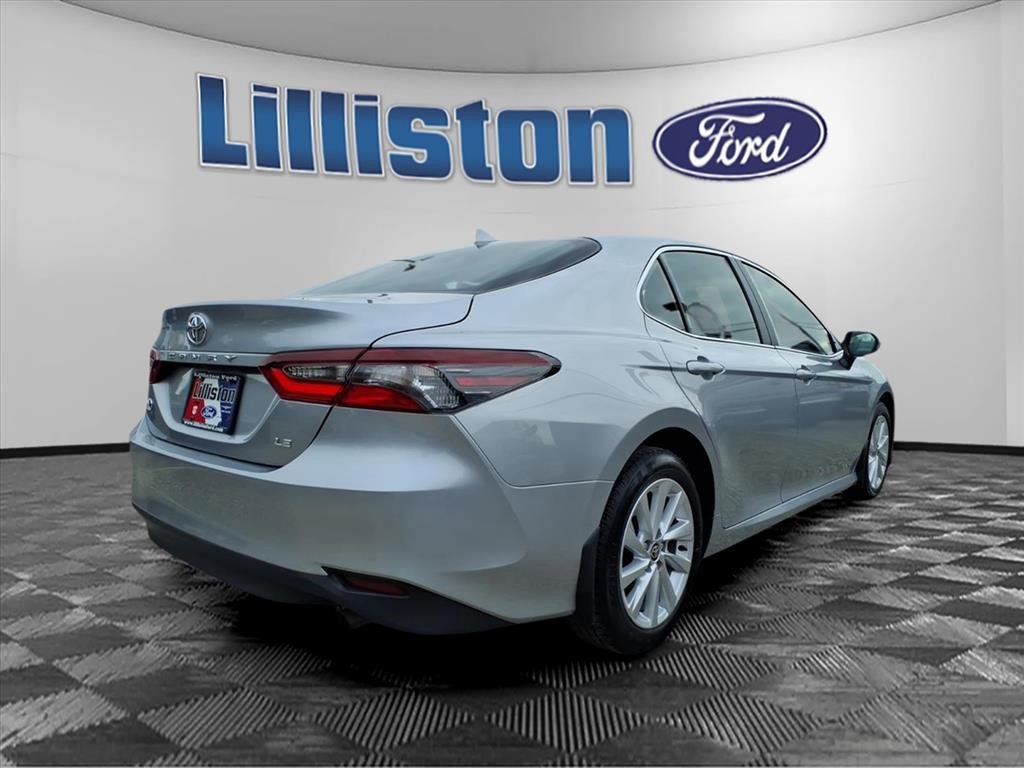 Used 2024 Toyota Camry LE image 6