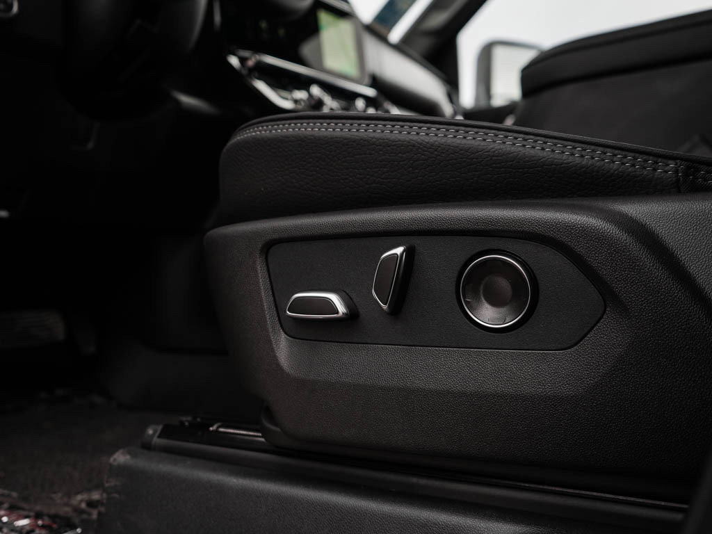 New 2026 GMC Sierra 3500 Denali w/ Denali Reserve Package image 16