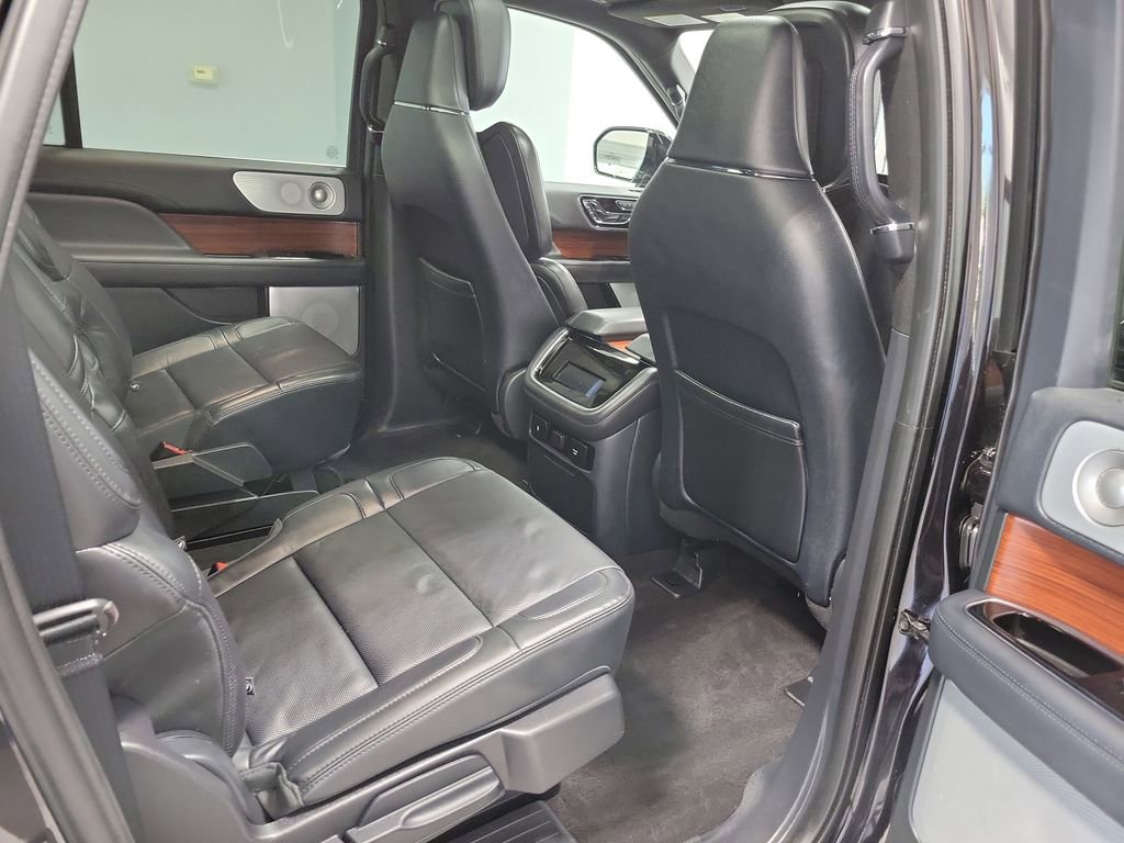 Used 2024 Lincoln Navigator L Reserve AWD/4WD image 19